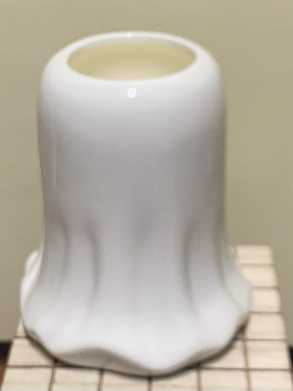 Cutest Ghost Scented Candle NWOT - Picture 3 of 5